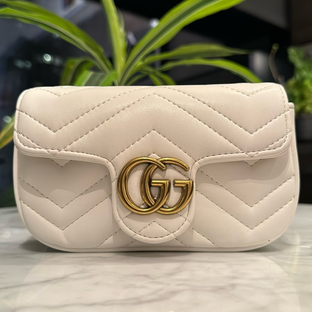 Gucci super mini marmont